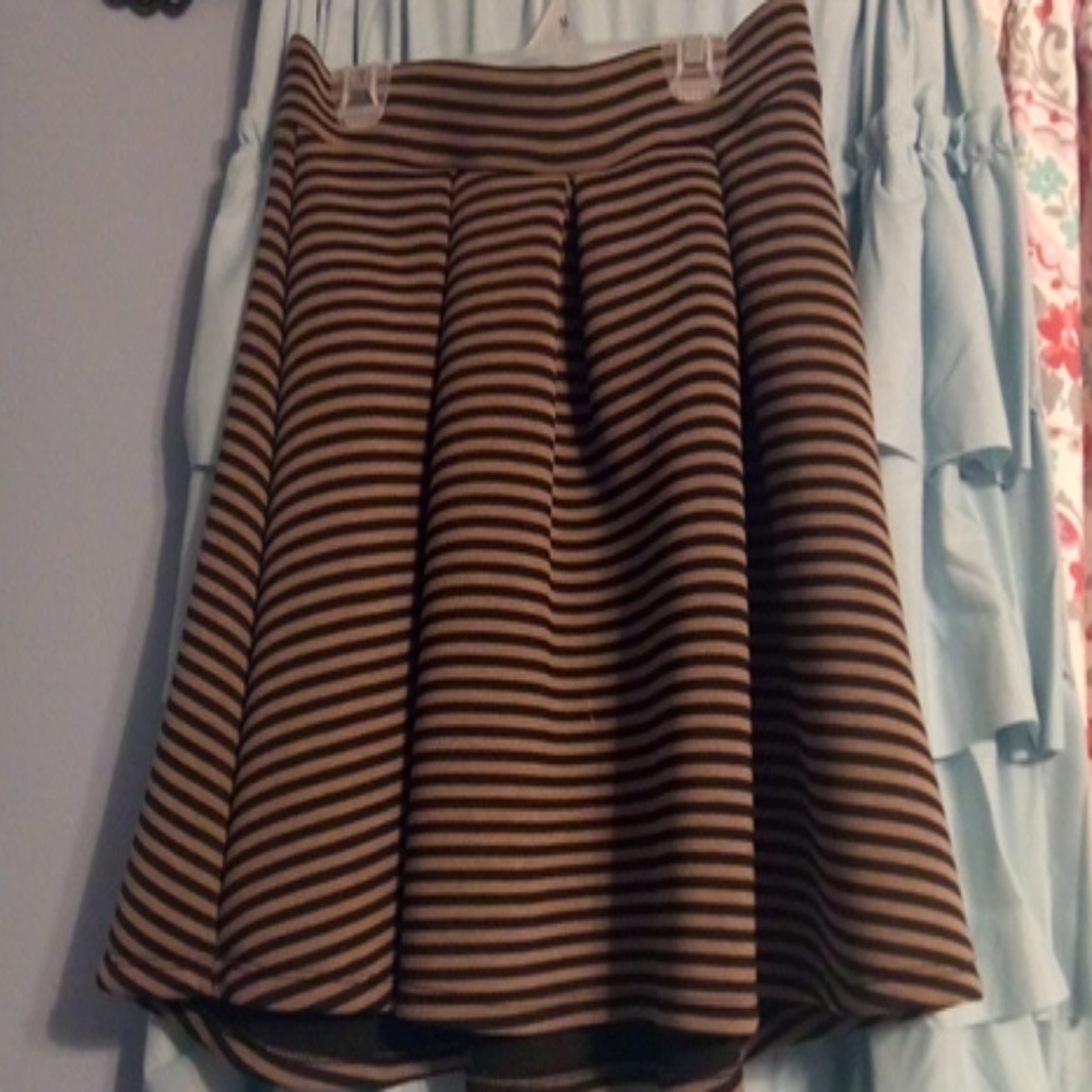 Beautiful skirt only wore once to a party
